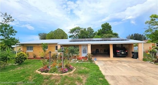 105 Wiggins Ave, Avon Park, FL 33825