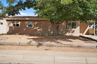 1048 Betts St NE, Albuquerque, NM 87112