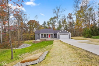 175 Pine Valley Ct, Nashville, IN 47448