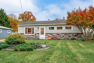 128 Barry St SE, Grand Rapids, MI 49548