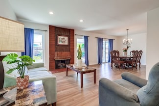 19626 Chadway St, Canyon Country, CA 91351