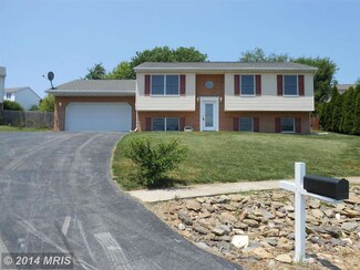 100 Sara Cir, Smithsburg, MD 21783