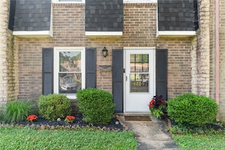 4709 Leadenhall Dr, North Chesterfield, VA 23234