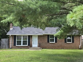 131 Storybook Dr, Clarksville, TN 37042