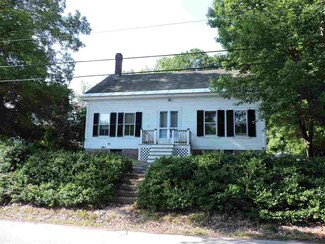 34 Prospect St, Contoocook, NH 03229