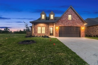 721 Lakewood Point Dr, Lake Charles, LA 70605