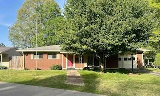 100 N Walnut St, Delphi, IN 46923