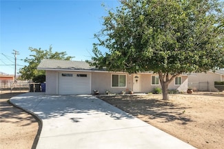 12827 Tamiani Rd, Apple Valley, CA 92308