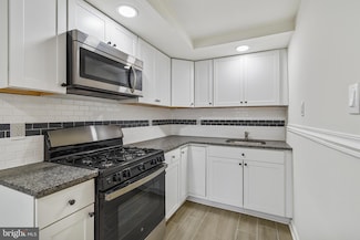 1246 Wycombe Ave, Darby, PA 19023