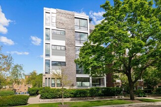 817 Hinman Ave Unit 4W, Evanston, IL 60202
