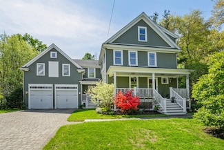 18 Hill St, Lexington, MA 02421