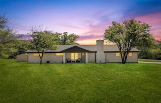 1933 Walter Smith Rd, Azle, TX 76020