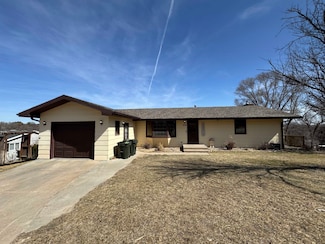 508 Park Ave, Curtis, NE 69025