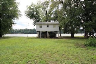 11548 Eagleton Park Rd, Fieldon, IL 62031