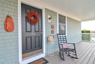 84 Perry St, Bristol, RI 02809