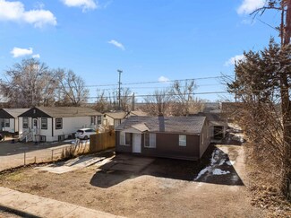 471 1st St N, Nampa, ID 83687