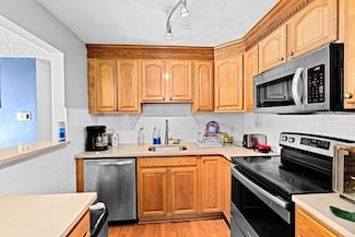 451 School St Unit 9-12, Marshfield, MA 02050