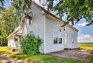 5508 Indiana 59, Clay City, IN 47841