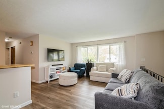 2622 Brookdale Ln, Brooklyn Park, MN 55444