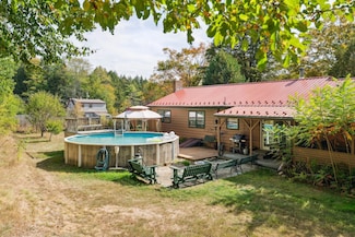 56 Grace Dr, Perkinsville, VT 05151