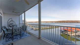 5450 Christopher Ln Unit 413, Osage Beach, MO 65065