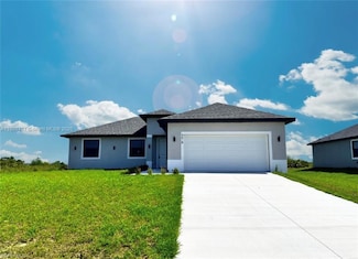 9018 W Castle Cir, Labelle, FL 33935