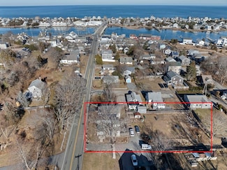 63 Sea St, Marshfield, MA 02050