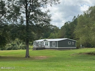 1014 Diane Cir, Summit, MS 39666