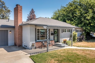1100 W Laurel Ave, Visalia, CA 93277