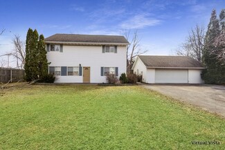 157 N Bailey Ave, Amboy, IL 61310