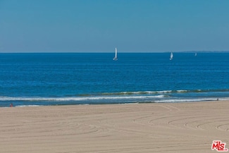 2707 Ocean Front Walk, Venice, CA 90291
