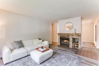 400 Shelard Pkwy Unit 102, Saint Louis Park, MN 55426