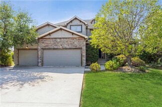 7818 Houston St, Lenexa, KS 66227