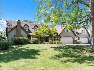 37W751 Orchard Ln, Elgin, IL 60124