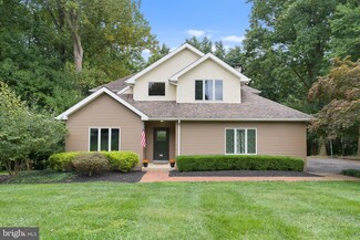 14 Grist Mill Ln, West Grove, PA 19390