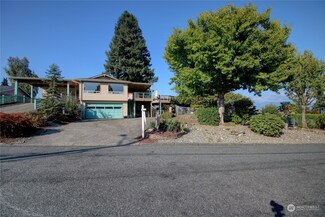 12166 Hilynn Dr, Burlington, WA 98233