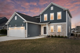 W197N5098 Cypress Ct, Menomonee Falls, WI 53051