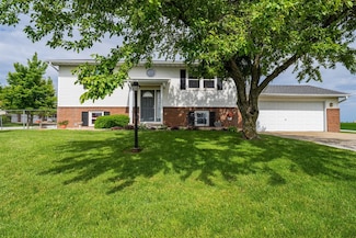 302 S Western Ave, Gridley, IL 61744