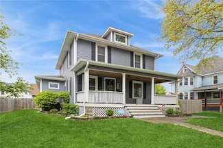 625 Auburn Ave, Chariton, IA 50049