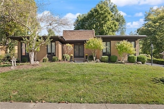 3404 Greenview Dr, New Albany, IN 47150