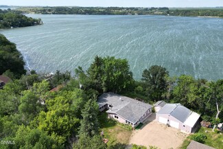 349 Glenwood Ave, Jamestown, ND 58401