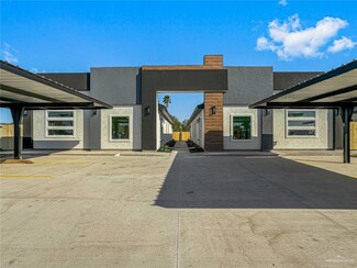 604 Buccaneer Dr, Hidalgo, TX 78557