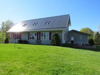 N10328 Howard Dr, Fox Lake, WI 53933