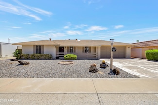 9425 W Rolling Hills Dr, Sun City, AZ 85351