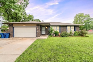 1009 Miss Belle St, Excelsior Springs, MO 64024