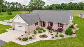 812 S Southwest Dr, Fairmount, IN 46928