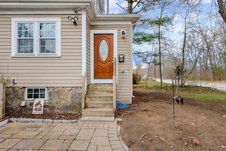 166 Town St Unit 2, Braintree, MA 02184