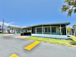 37 Dale Dr, Tavares, FL 32778