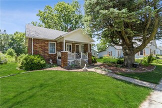 308 E Washington St, Winterset, IA 50273