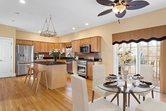 28 Fales St Unit 28, Franklin, MA 02038